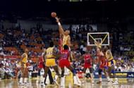 Los Angeles Lakers' Kareem Abdul Jabbar in action